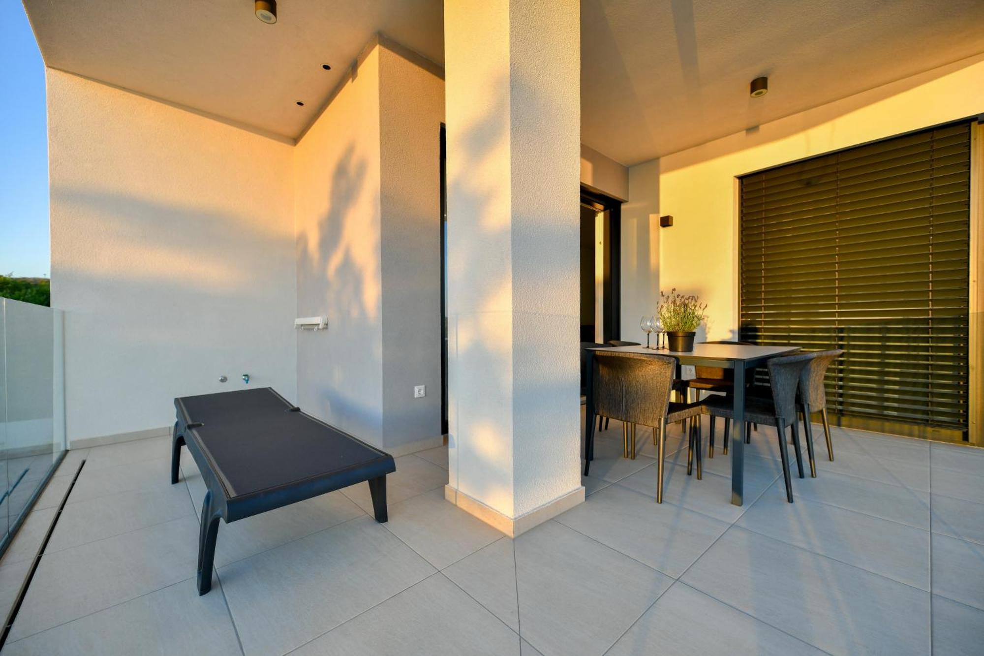 Crowonder Apartments & Rooms Oaza With Heated Swimming Pool And Sauna Turanj Ngoại thất bức ảnh