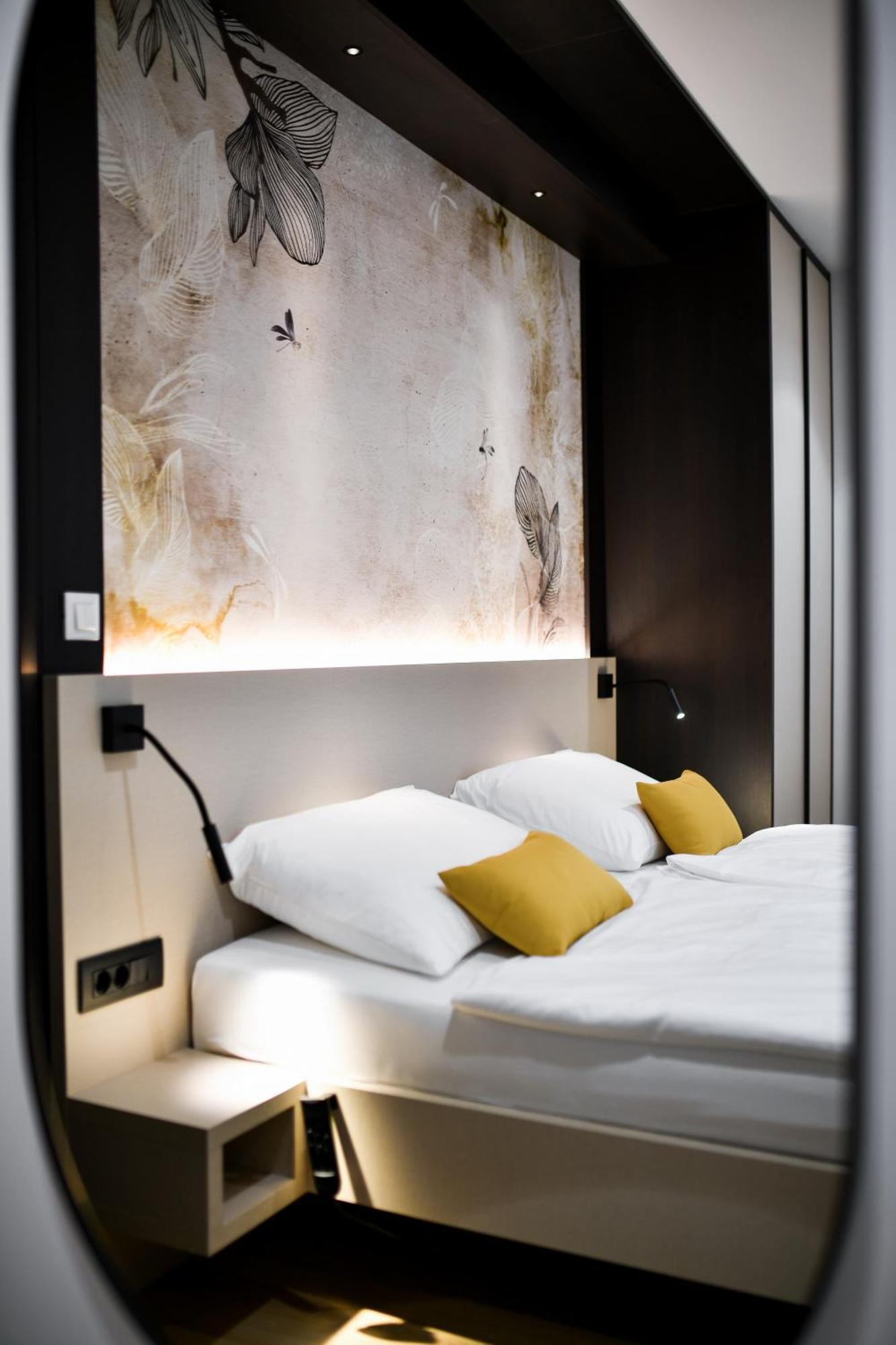 Crowonder Apartments & Rooms Oaza With Heated Swimming Pool And Sauna Turanj Ngoại thất bức ảnh